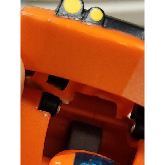 Transformers Animated '08 Deluxe Class Cybertron Ironhide Ratchet Parts Only See - Picture 8 of 16